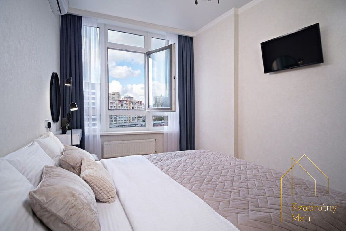 Продаж квартири 3-кімн., 60 м², Приморський — фото 2