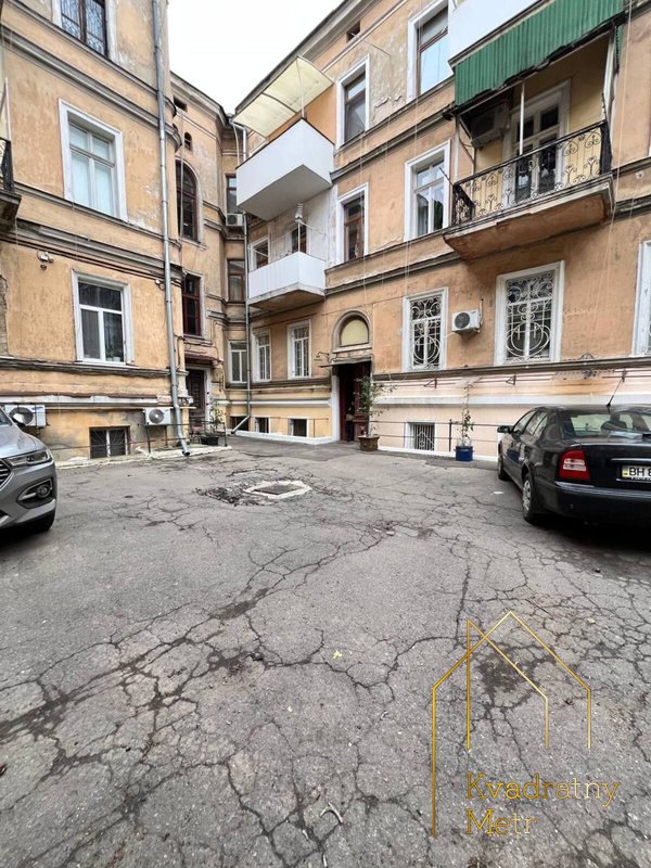 Продам 4-х комнатную квартиру в центре Одессы! 5 минут до Дерибасовской! — фото 19