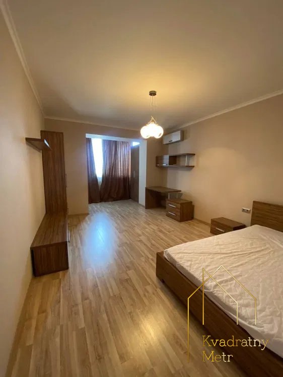 Простора 3-кімнатна 115 кв.м., газ, проспект Шевченка — фото 5